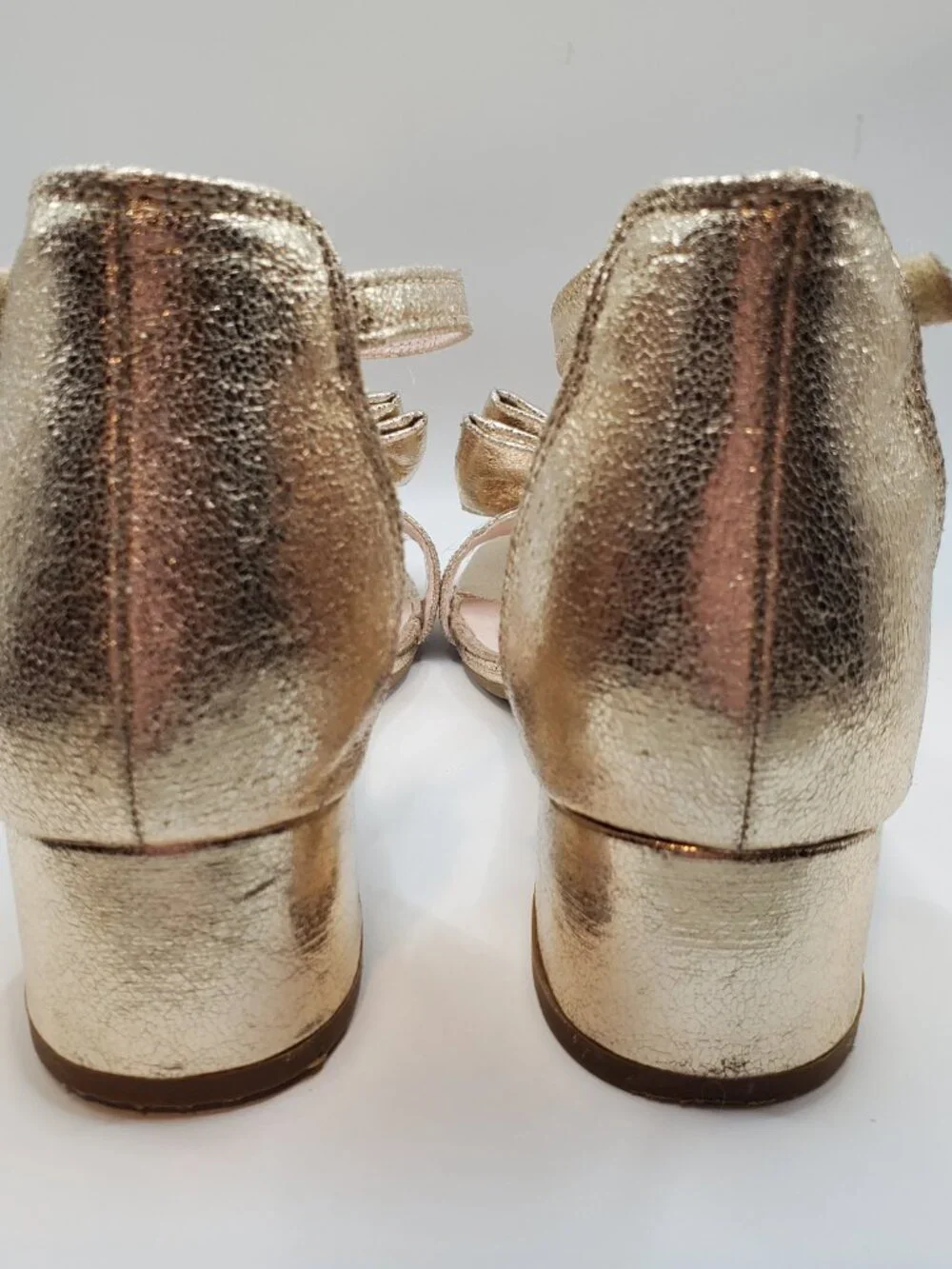 Sonoma Kids Gold Bow Size 4 Dress Sandals